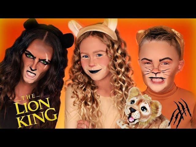 Disney The Lion King Simba, Nala, and Scar Dress Up! Lion King Family Saves Simba