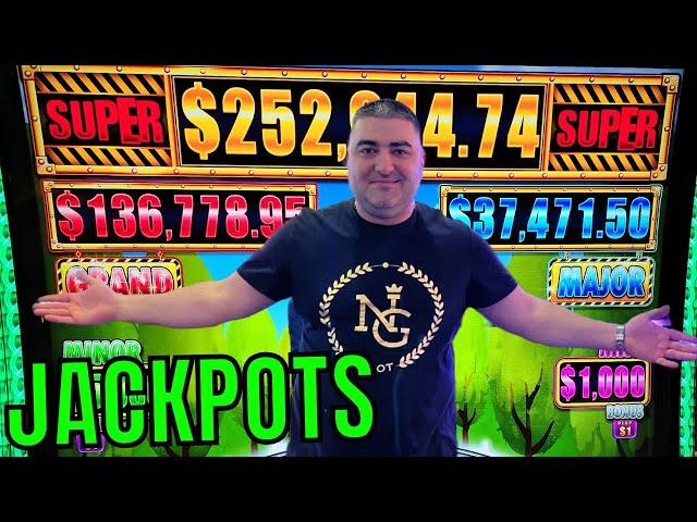 This Is Why I Love NEW Huff N Even More Puff Slot - Casino JACKPOTS