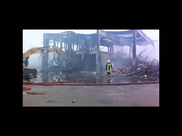 Der Tag Danach! Großbrand in Bönningstedt! Lagerhalle komplett ausgebrannt! ****MUST SEE****