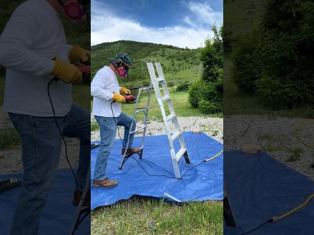 Melting a ladder for scrap metal #recycle #scrapping