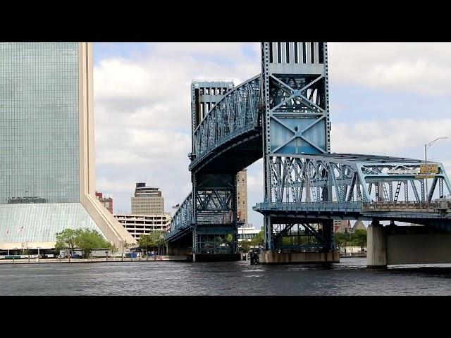 Friendship Fountain in Jacksonville Florida