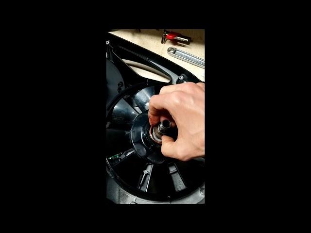 Saris H3 Knock / Click Sound.  Opening up a Saris H3.