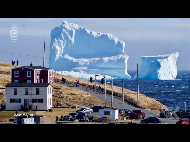 Mammoth iceberg dwarfs Canadian town