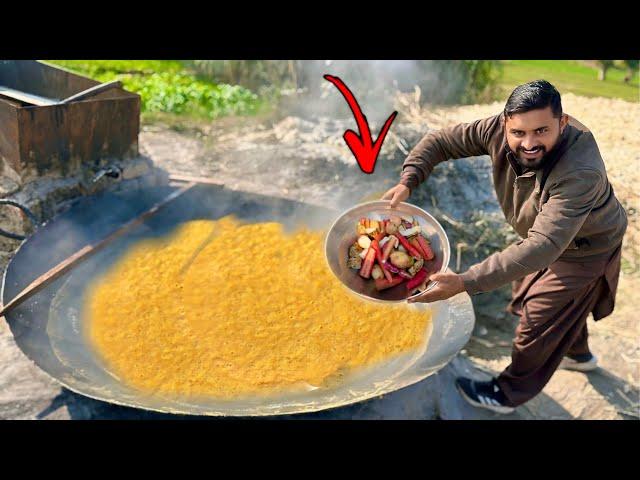 Gurr mein Sabziyan Daal di | How  to make Jaggery Powder | شکربنانےکا طریقہ