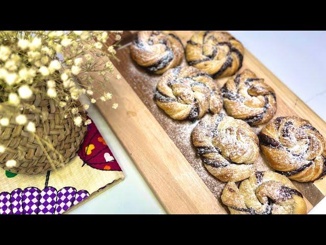 رولت شکلاتی فقط با ۳ قلم مواد ! آموزش آشپزی ایرانی Chocolate roll