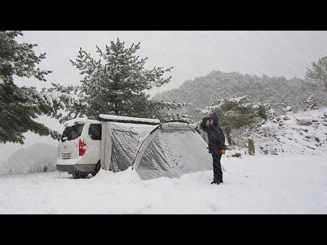 Camping for 48 hours at 800m above sea level in heavy snow. Isolation and escape camping.