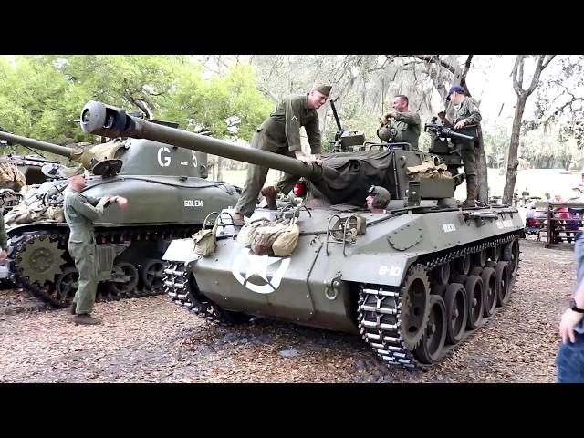 US WWII tanks up close! M18 Hellcat, M10 tank destroyer, M4 sherman