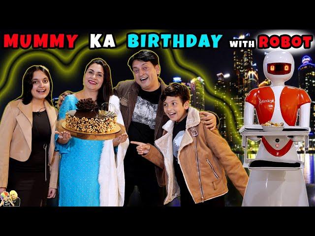 MUMMY KA BIRTHDAY with ROBOT | Birthday Celebration at Restaurant | Aayu and Pihu Show