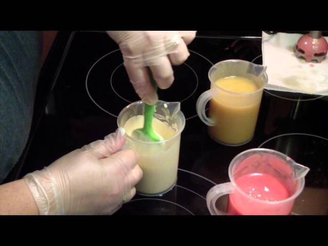 Making & Cutting Pink Grapefruit Soap for BeScented