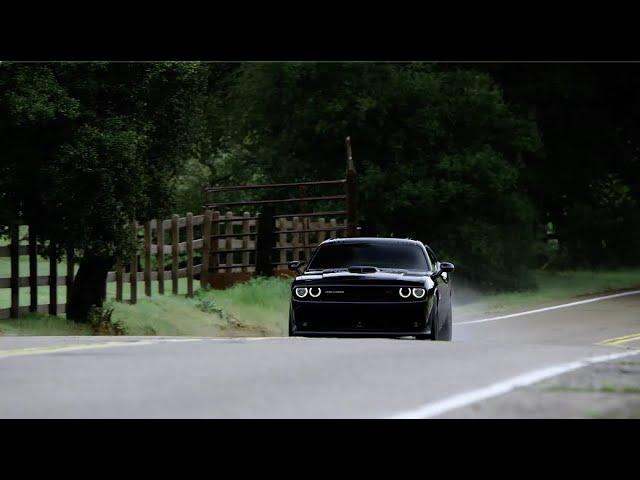 Dodge Challenger | Features