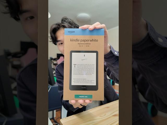 Unboxing Amazon Kindle Paperwhite (2024) Signature Edition Metallic Jade #shorts #kindlepaperwhite