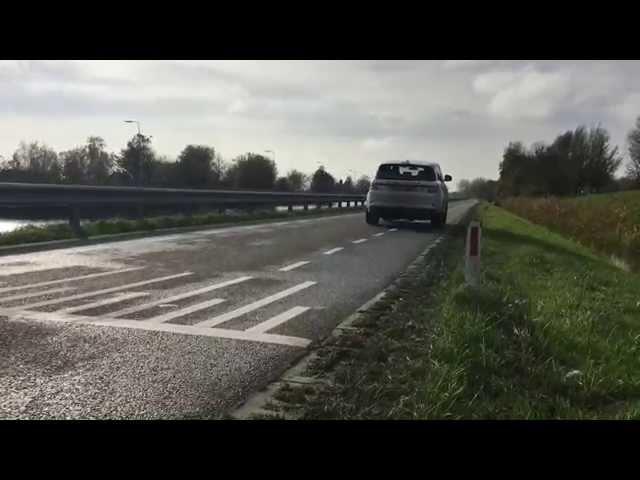 Range Rover Sport SVR accelerations!