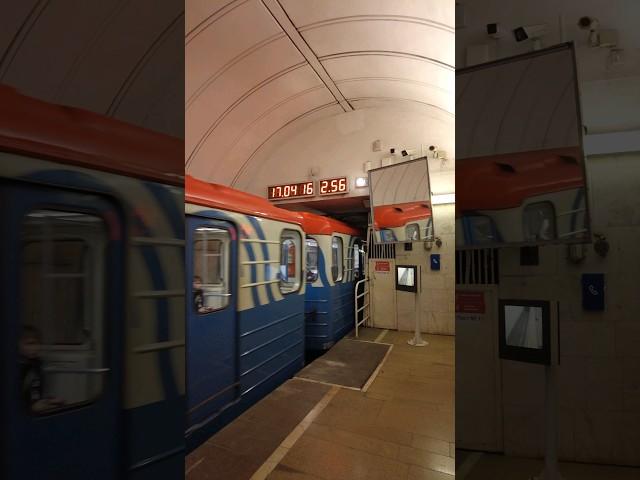 Миф об интервалах в метро? #moscow #russia #metro #dmitryrogachev