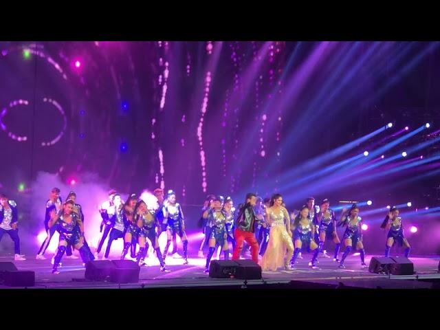 Salman Khan and Katrina Kaif perfoms LIVE: DABANGG TOUR 2018/2019