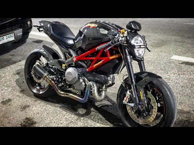 Ducati monster cafe racer !! Full carbon fiber !! เพียวคาร์บอนฟูล ราคาครึ่งแสน