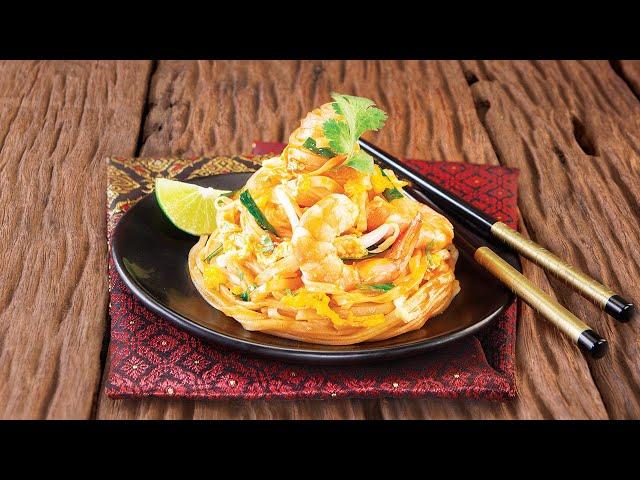 Pad Thai Noodles by deSIAM