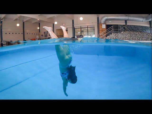 Hotel Pool Fun | Underwater Tori