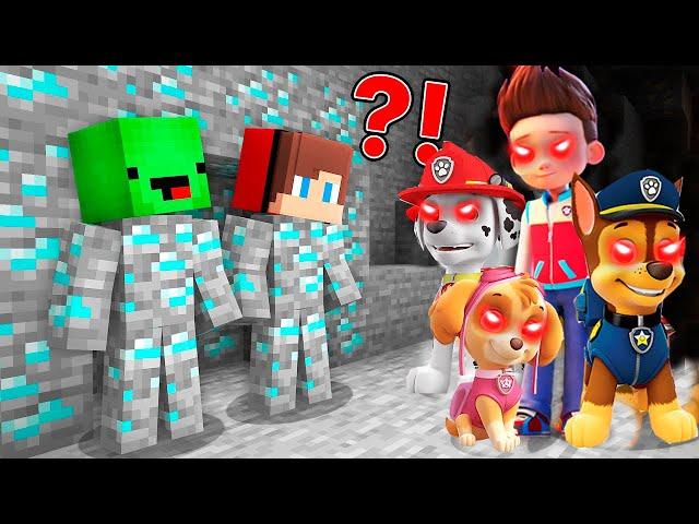 JJ and Mikey HIDE From Paw patrol EXE monsters in Minecraft Challenge - Maizen