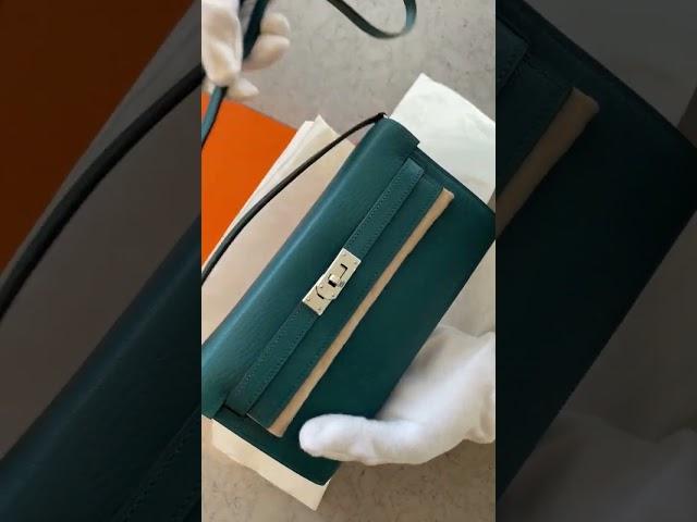 Unboxing Hermes Kelly Wallet-on-Chain | Confidential Couture #prelovedluxurybags #preowned #hermes