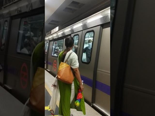 Delhi Metro Rail | Delhi Metro Train | Metro Train | Metro Station