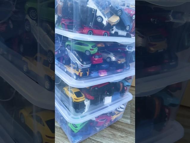 Showing Welly Diecast Cars & Trucks - Detailed Diecast Models Showcase