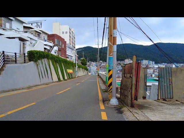 Walking from mountain path to city center [4K] Busan Korea