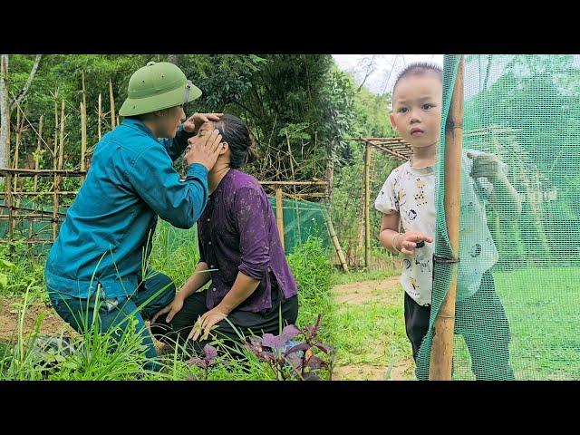 The sweetness in the life of a 17-year-old single mother and a kind policeman