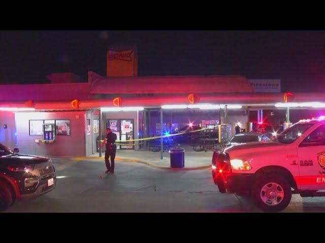 Sonic customer shoots employee dead in argument over money, Texas police say