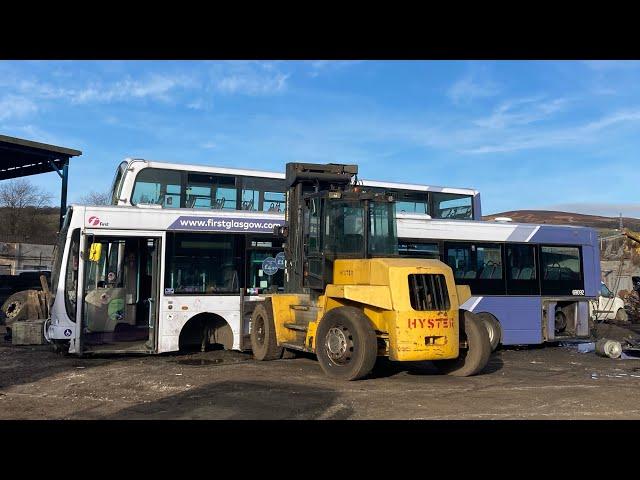 A walk around of all the buses in Campbells scrap yard