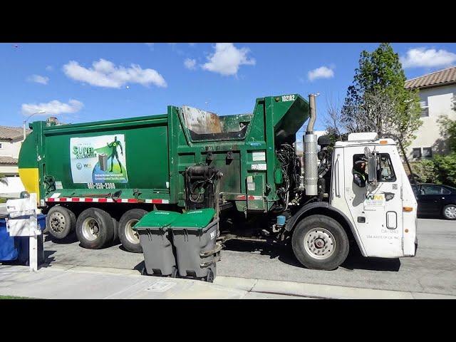 Garbage Trucks of 2018-2019