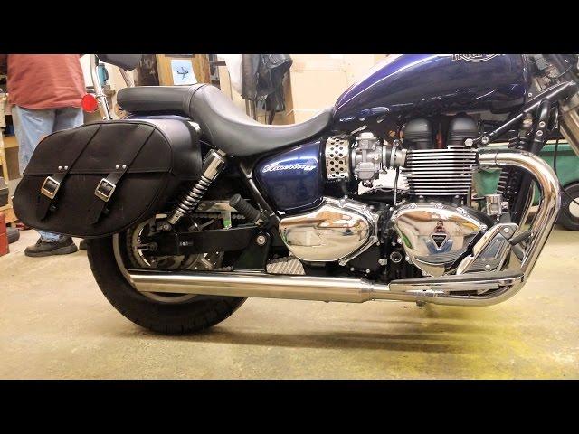Trident exhausts on a 2014 Triumph America