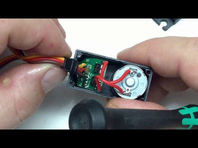 Tower Pro MG995 RC Servo: Full Size, 180°, Metal Gear and Cheap – Review & Test