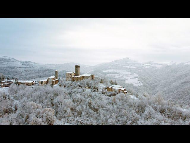 #23 First snow & hedge planting - Slow living on our Italian farmstead