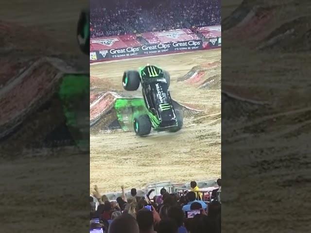 INSANE Monster Truck Save #monsterjam #monstertrucks #save