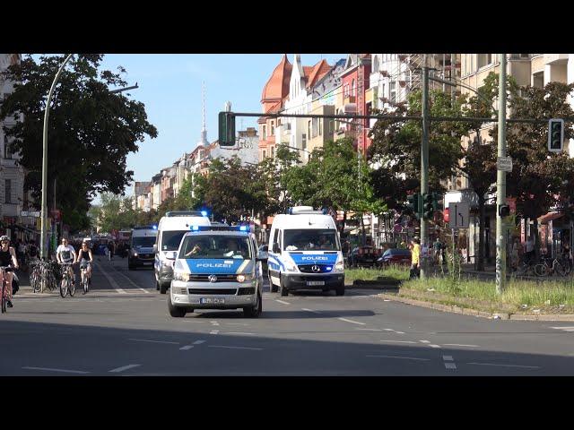[Großeinsatz der Polizei ] Einsatzfahrten  Polizei + Berliner Feuerwehr  am 1.Mai in Berlin