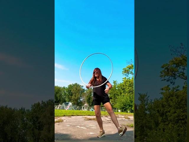 #HoopDrills It’s what I need… ⭕️️ #HoopTherapy #EnjoytheMoments #SummerTime #HulaHoop #hooper