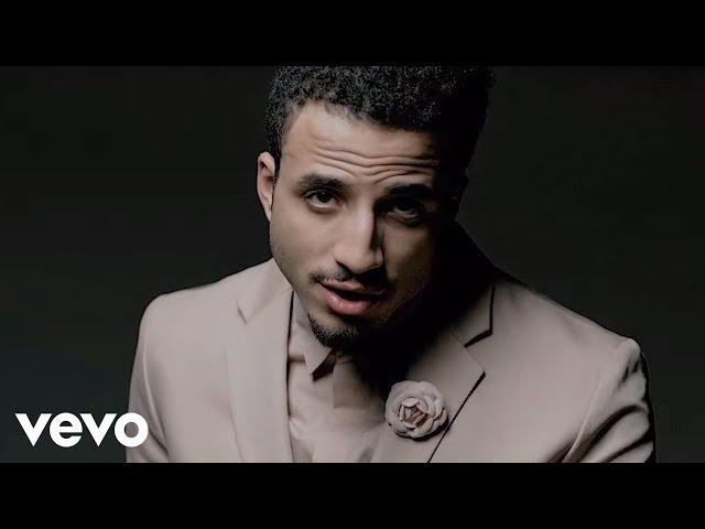 Kim Cesarion - Undressed