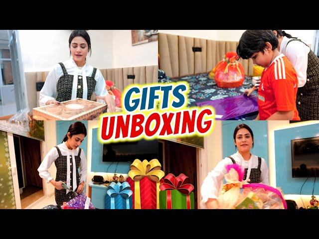 Gifts unboxing