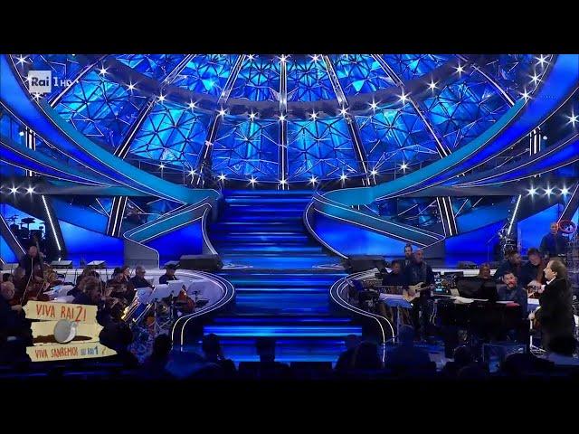 Viva Rai2!... Viva Sanremo! - L'orchestra di Sanremo esegue le sigla di Viva Rai2!... Viva Sanremo!