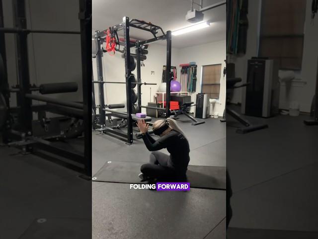 Try this at work to open up that chest and thoracic area! #mobility #mobilitydrills #spinalmobility
