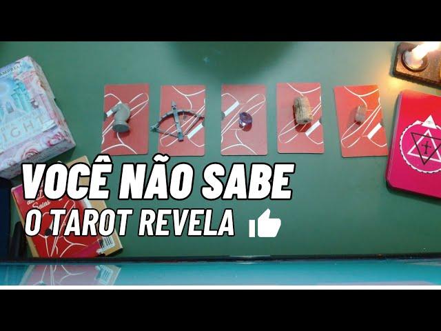 O que você não sabe sobre ele(a) - Leitura de Tarot