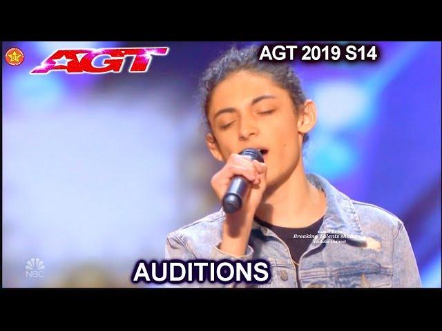 Benicio Bryant Singer sings "The Joke" AWESOME | America's Got Talent 2019 Audition