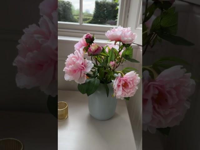 FAUX PEONIES IN CERAMIC VASE PINK