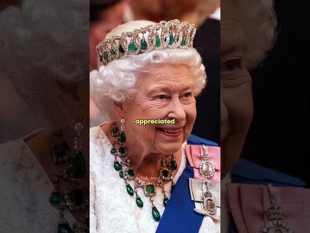 How many tiaras did Queen Elizabeth have