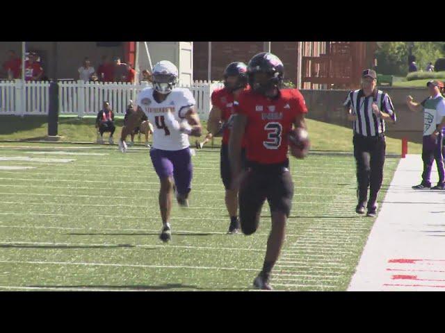 NIU Huskies blow by Western Illinois in their season opener