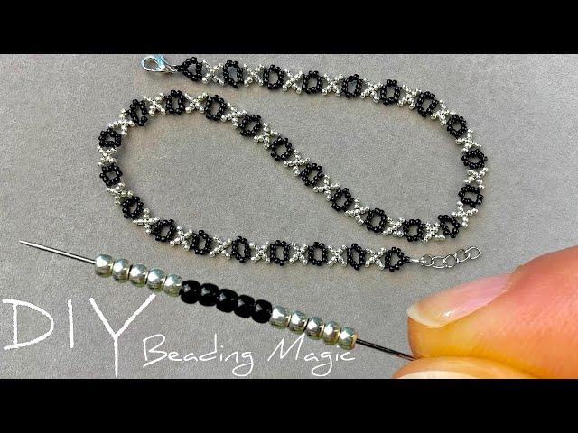 Xoxo Choker Necklace: How to Make a Seed Bead Necklace | Beading Tutorials