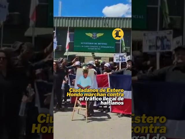 Ciudadanos de Estero Hondo marchan contra el tráfico ilegal de haitianos