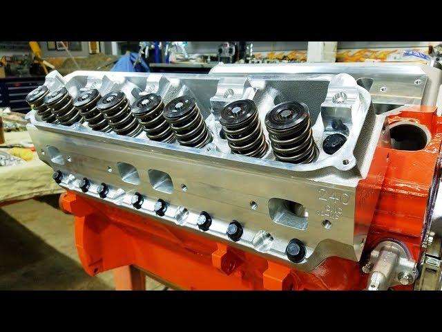 440 Chrysler Mopar Engine Building Part 8 - Installing Trick Flow Cylinder Heads