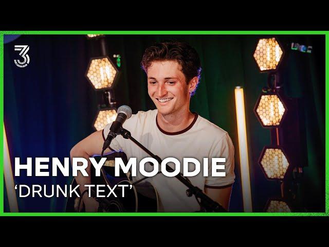 Henry Moodie in de 3FM Backstage op Pinkpop met 'drunk text' | NPO Luistersessie | NPO 3FM