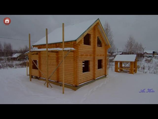 Зимний лес,Дом из бревна.Оцилиндрованное бревно из зимнего леса